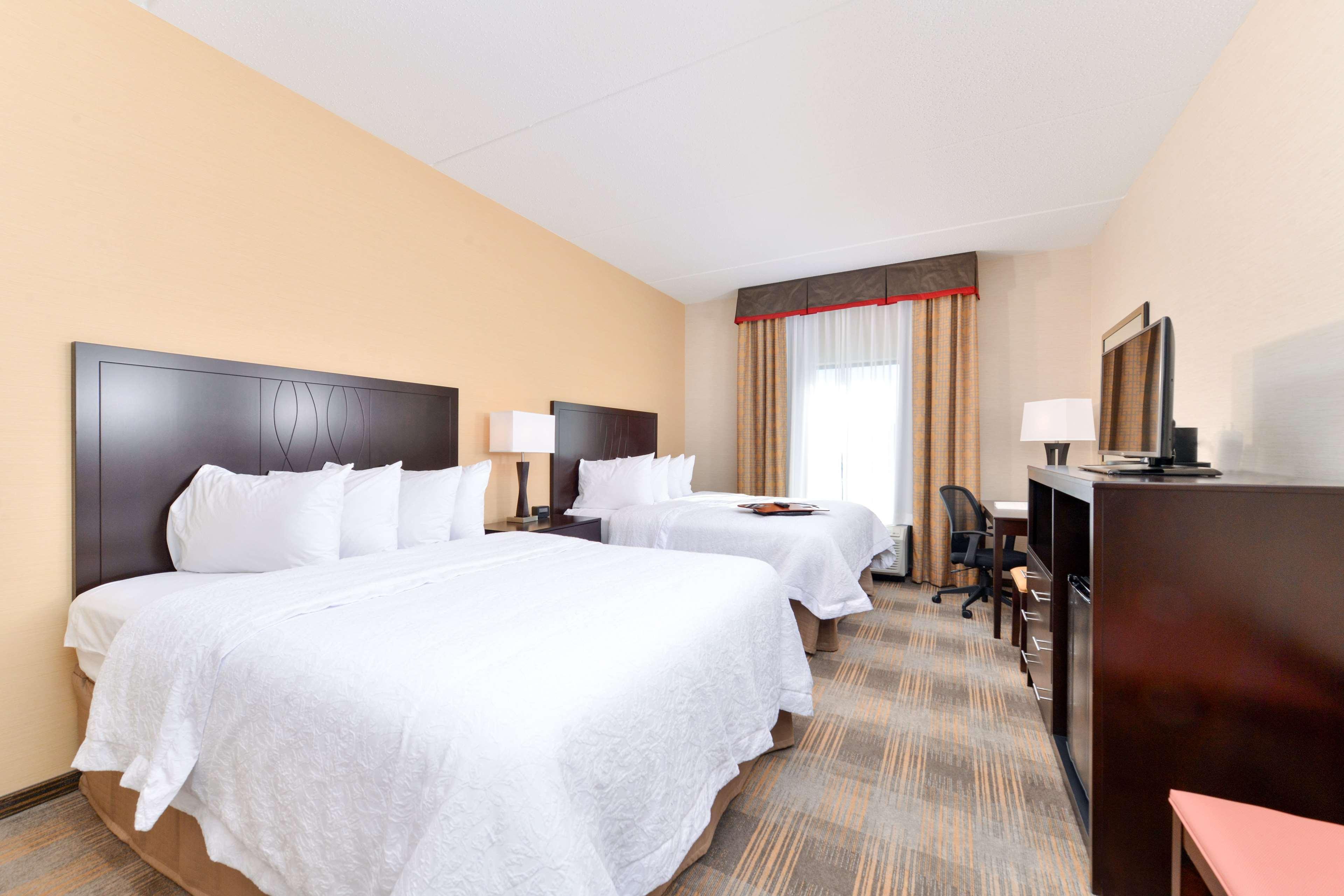 Hampton Inn & Suites California University-Pittsburgh Coal Center Eksteriør billede