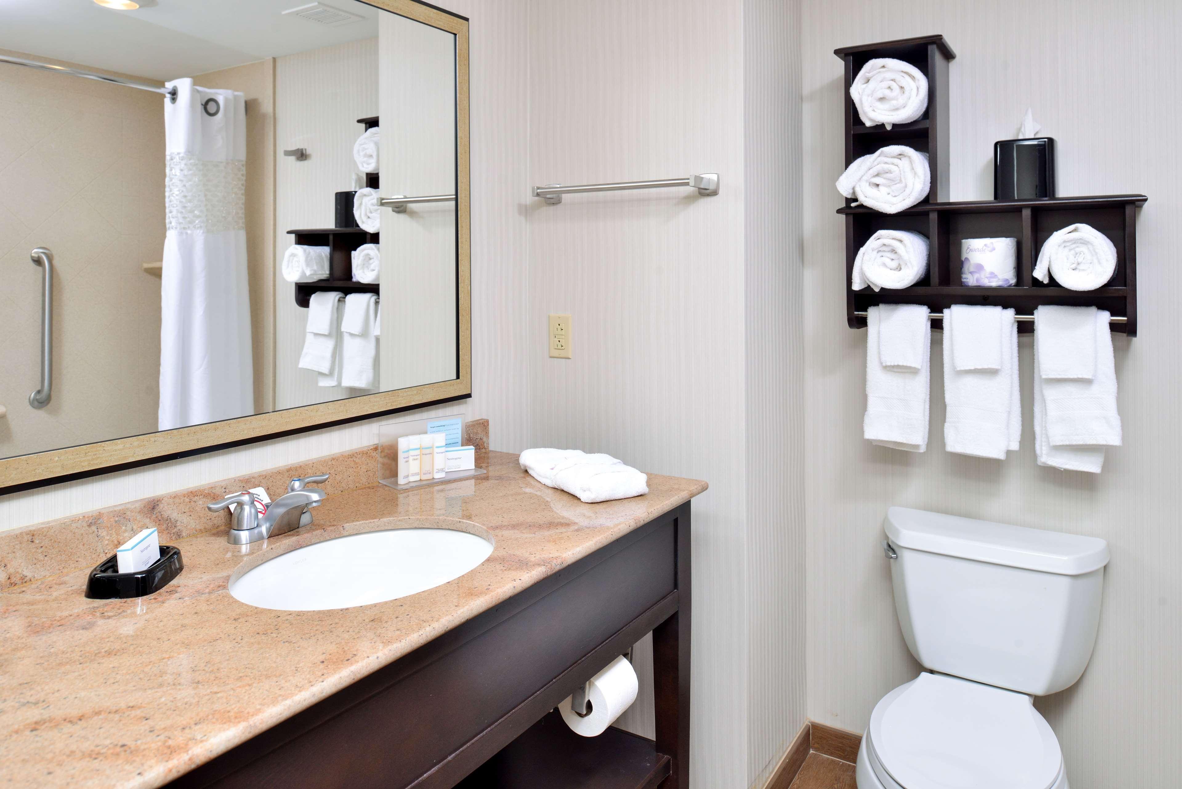 Hampton Inn & Suites California University-Pittsburgh Coal Center Eksteriør billede