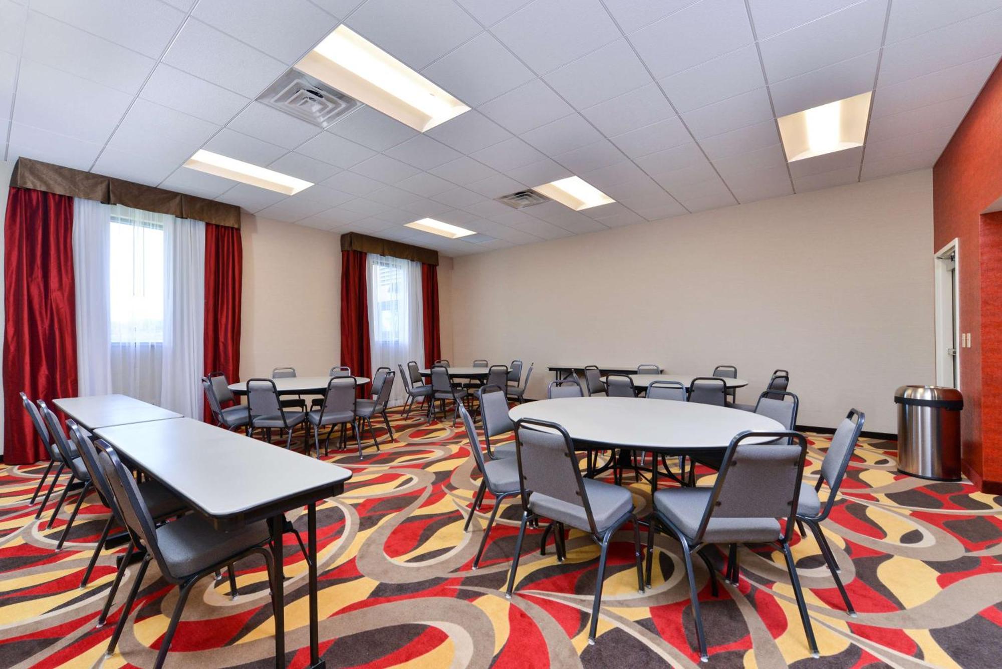 Hampton Inn & Suites California University-Pittsburgh Coal Center Eksteriør billede